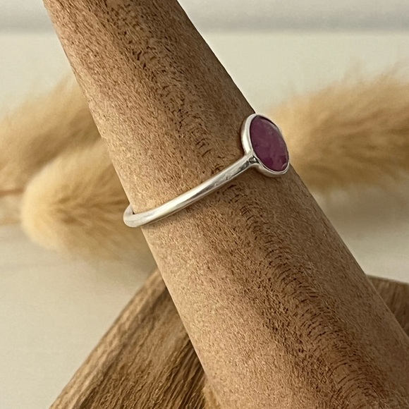 Solid 925 Sterling Silver Strawberry Quartz Gemstone Stacker Ring Size 6.75 - Picture 2 of 8